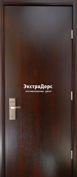 Противопожарная дверь одностворчатая с мдф темный орех